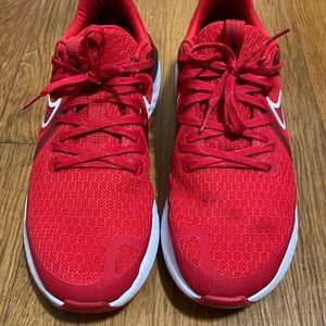 This Nike shoe has a spot on the left shoe, only worn a few times.